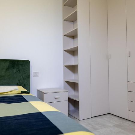 Ferienwohnung La Casa Sul Naviglio Di Debora Mailand Exterior foto